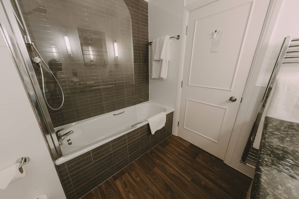 cwrt bleddyn hotel and spa