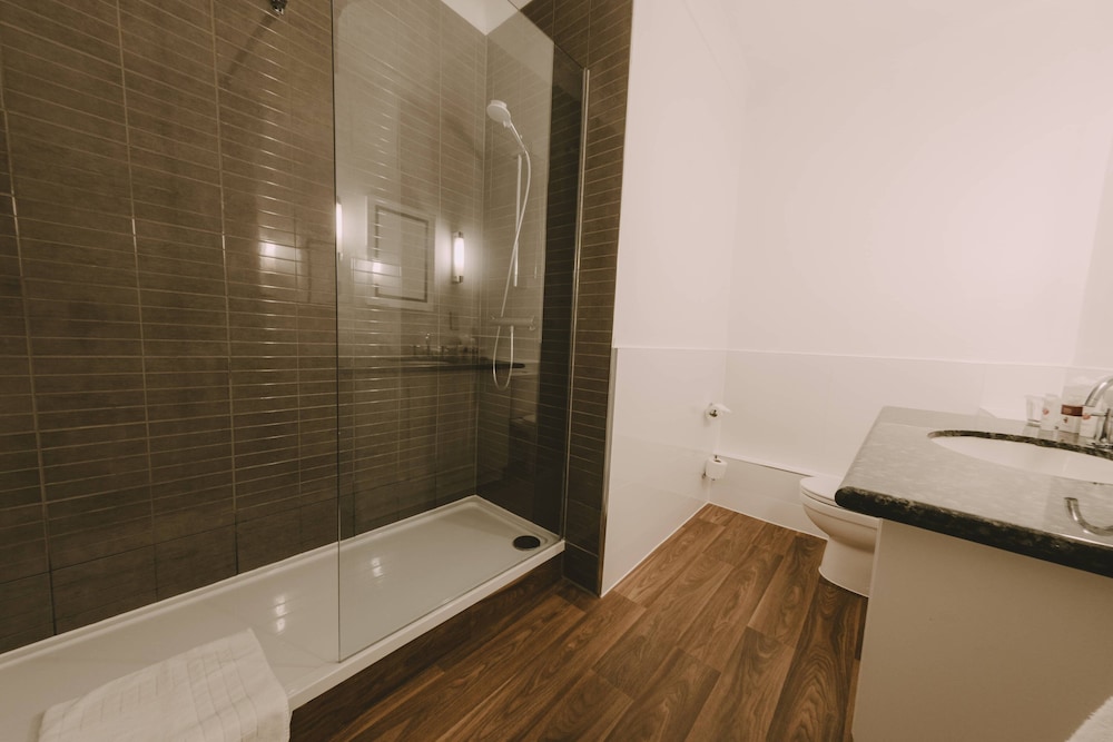 cwrt bleddyn hotel and spa