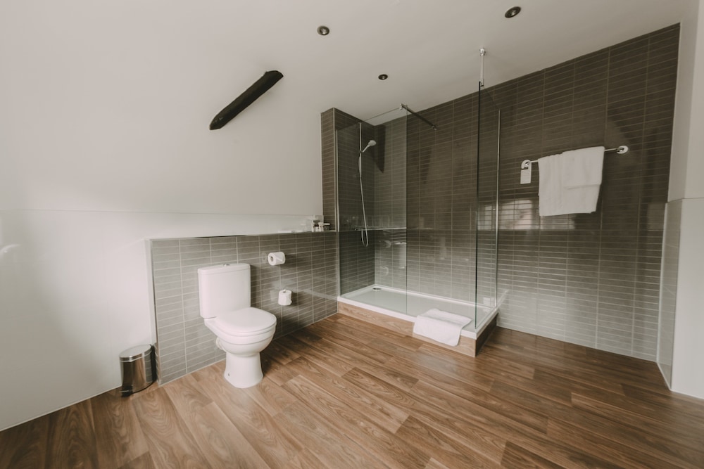 cwrt bleddyn hotel and spa