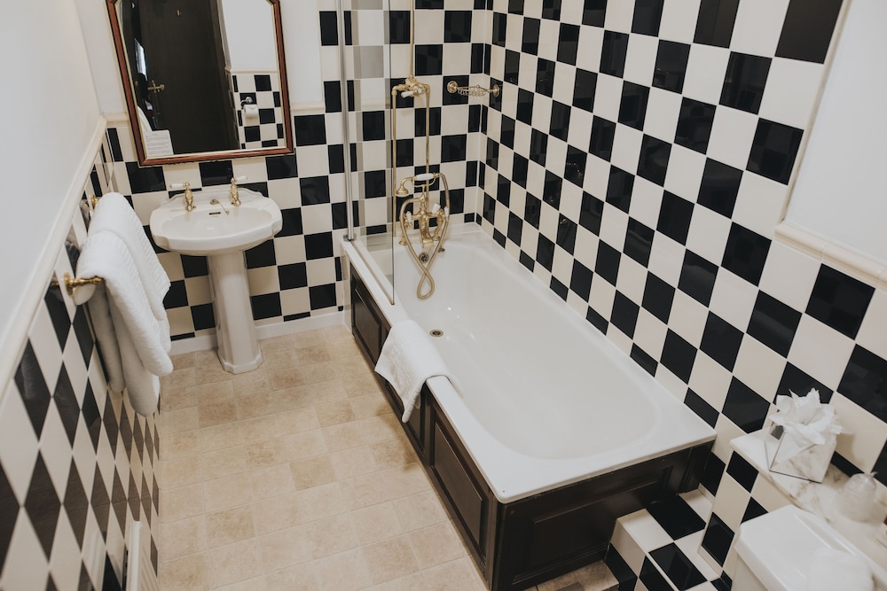 cwrt bleddyn hotel and spa
