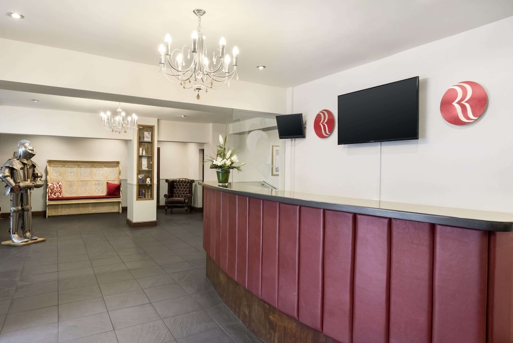 cwrt bleddyn hotel and spa