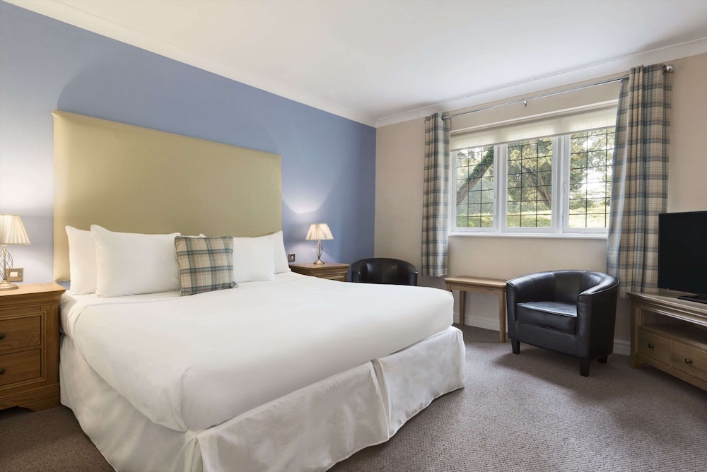 cwrt bleddyn hotel and spa