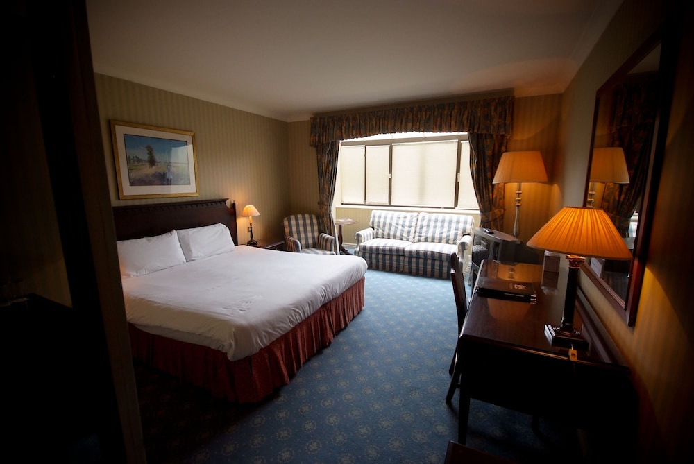cwrt bleddyn hotel and spa