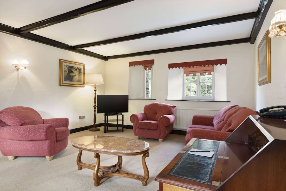 cwrt bleddyn hotel and spa