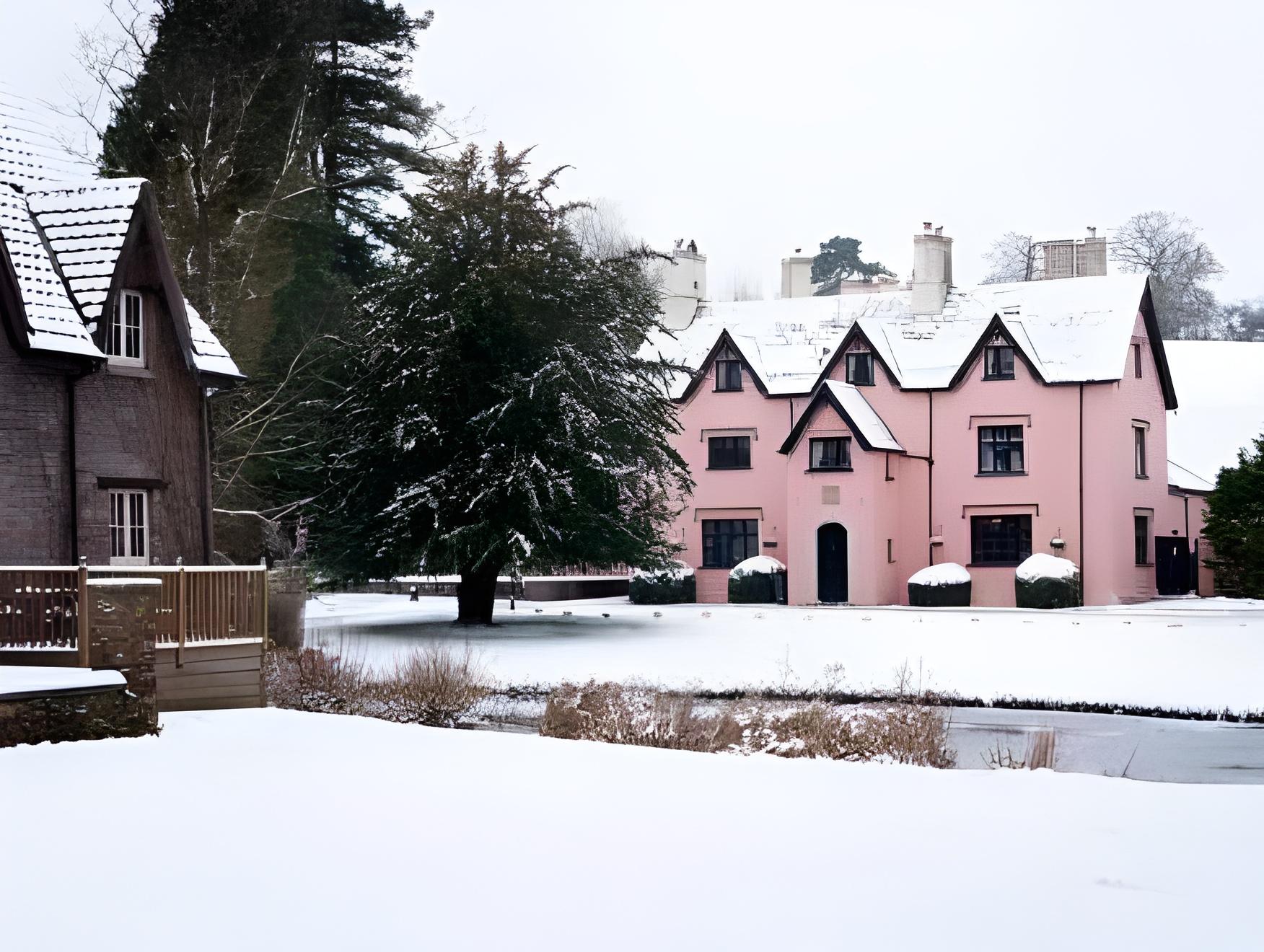 cwrt bleddyn hotel and spa