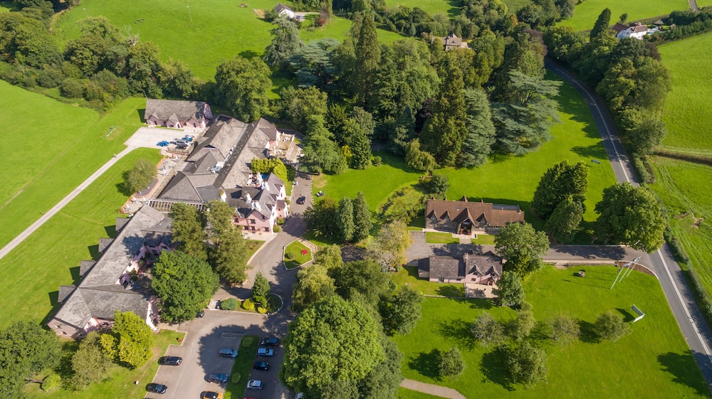 cwrt bleddyn hotel and spa