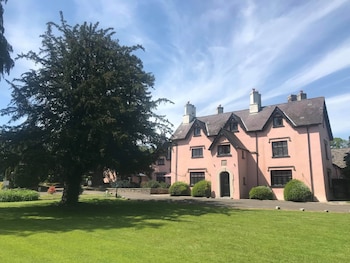 cwrt bleddyn hotel and spa