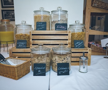 cwrt bleddyn hotel and spa