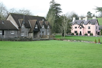 cwrt bleddyn hotel and spa