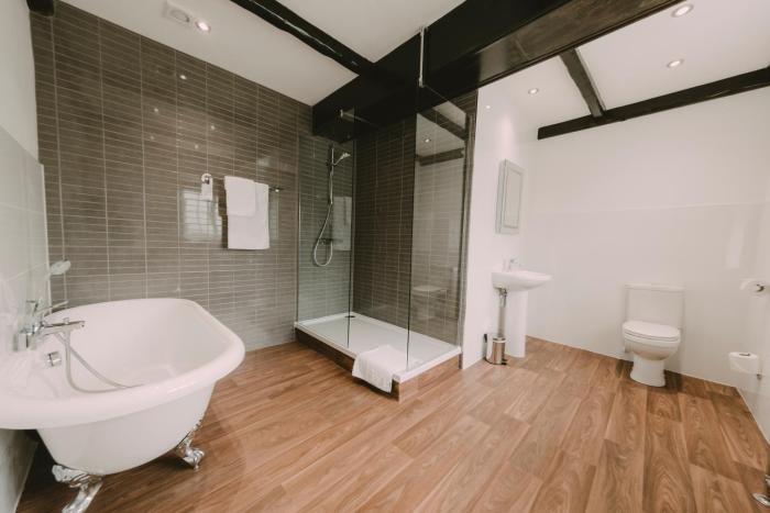 cwrt bleddyn hotel and spa
