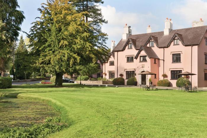 cwrt bleddyn hotel and spa
