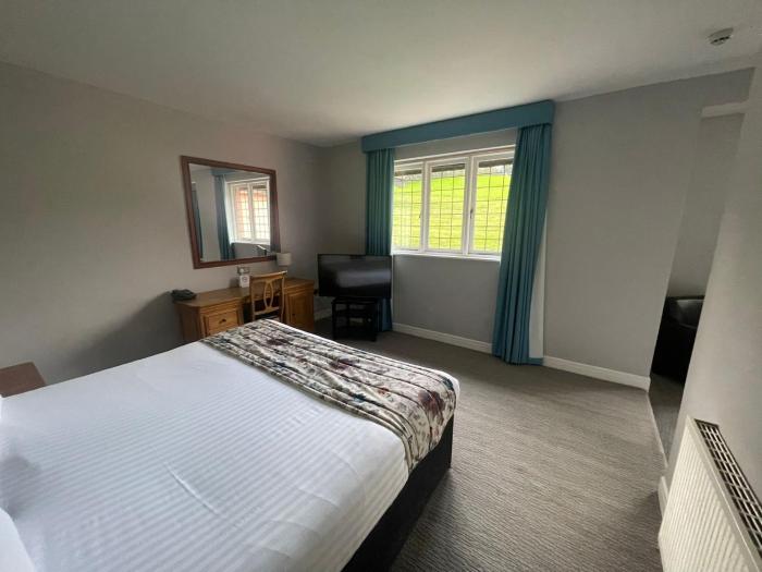 cwrt bleddyn hotel and spa