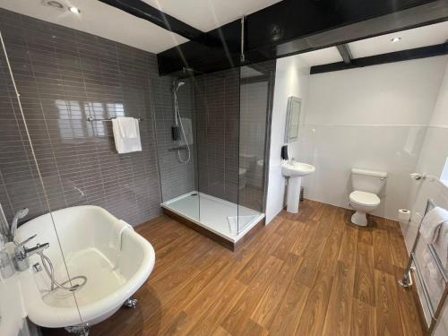 cwrt bleddyn hotel and spa