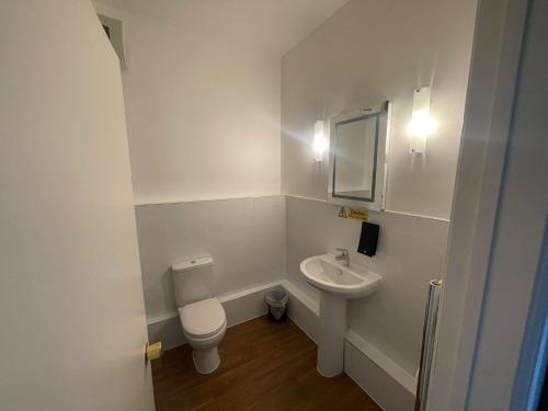 cwrt bleddyn hotel and spa