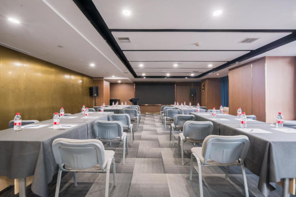 orange hotel xian north station municipal government