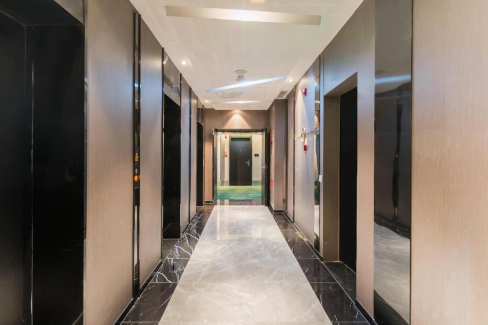 orange hotel xian north station municipal government