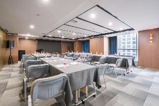 orange hotel xian north station municipal government