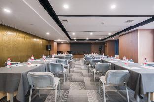 orange hotel xian north station municipal government