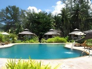 malibu beach bungalows