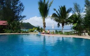 malibu beach bungalows