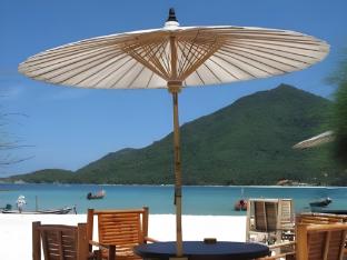 malibu beach bungalows