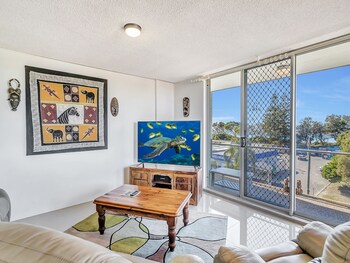 tradewinds apartments