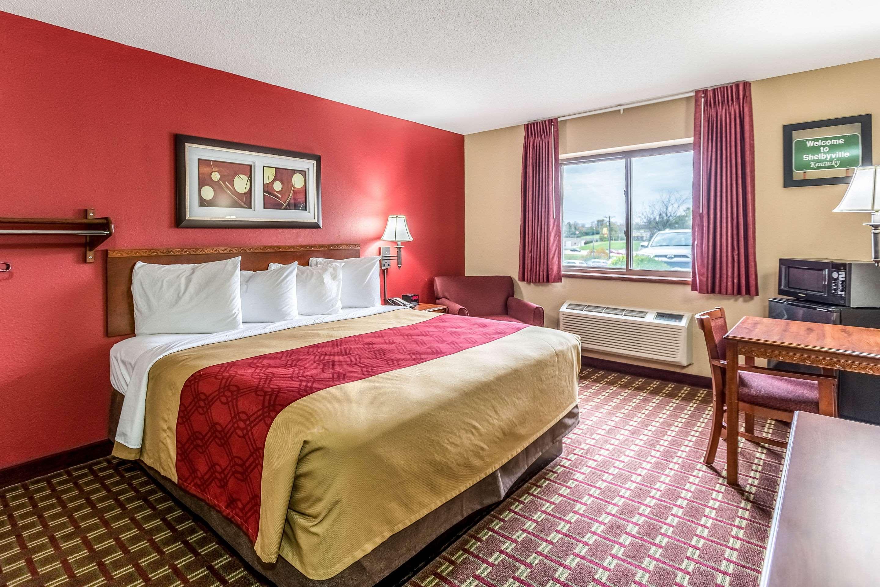 econo lodge shelbyville