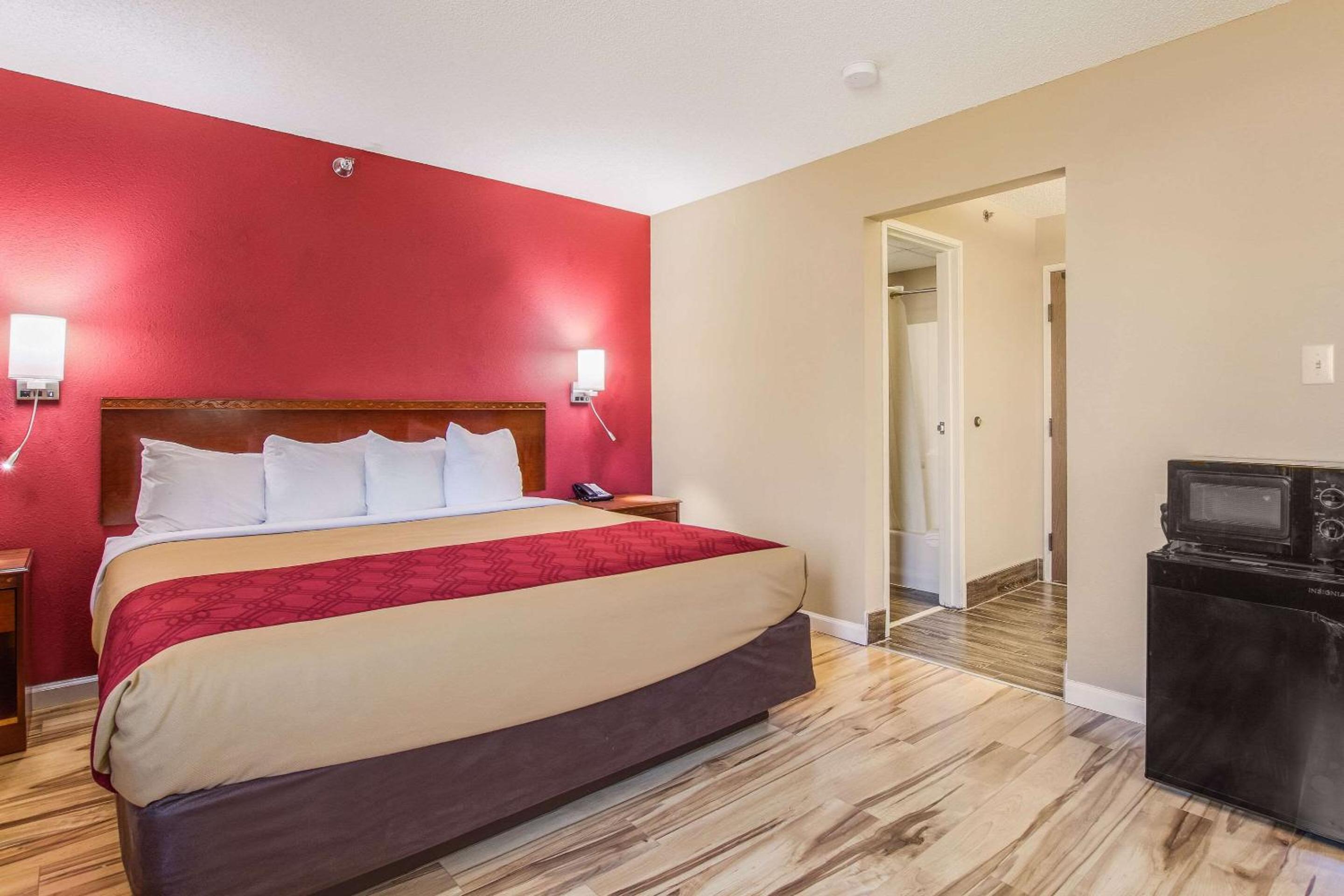 econo lodge shelbyville