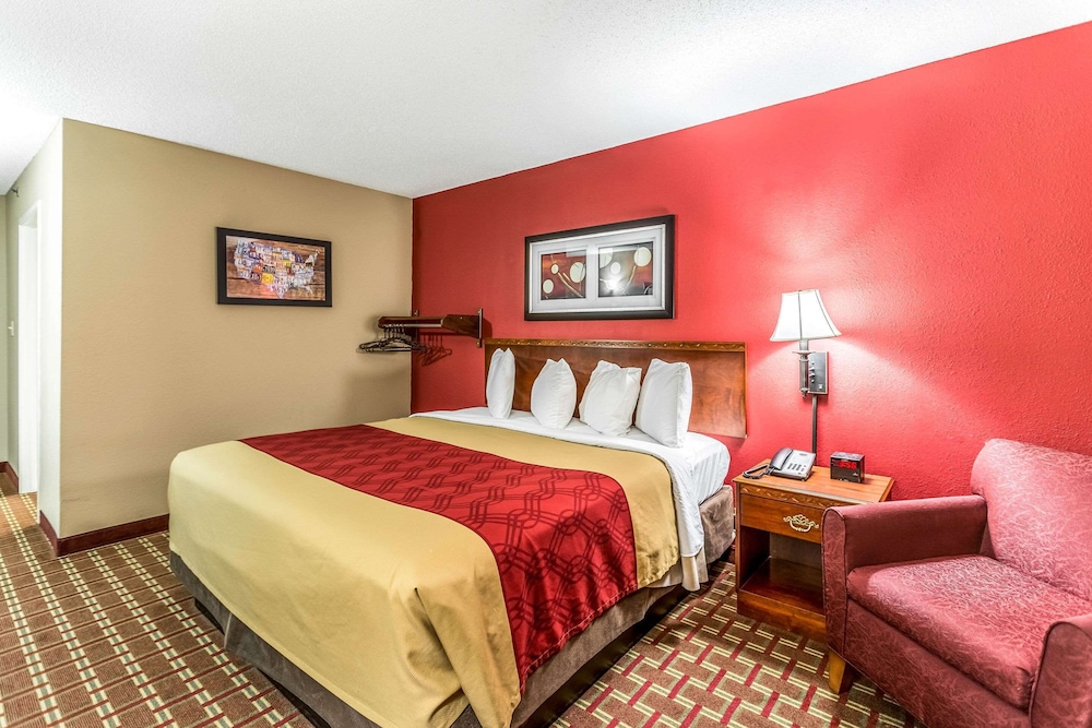 econo lodge shelbyville