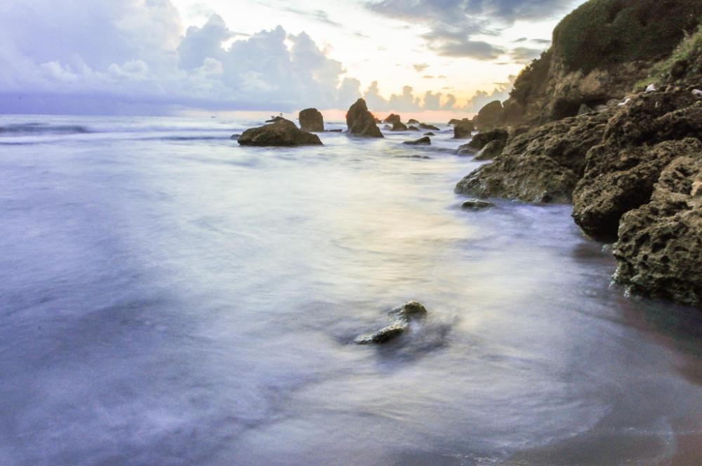 kindness hotel liouhe night market zhongzhen