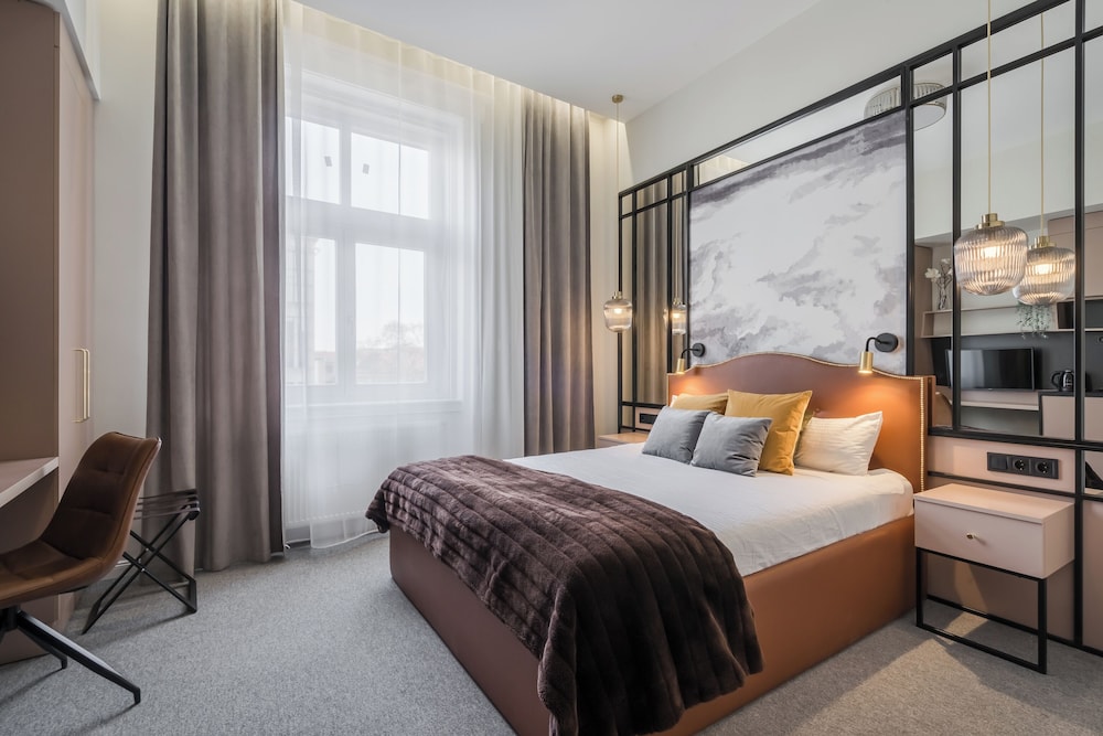 astoria boutique suites by bqa