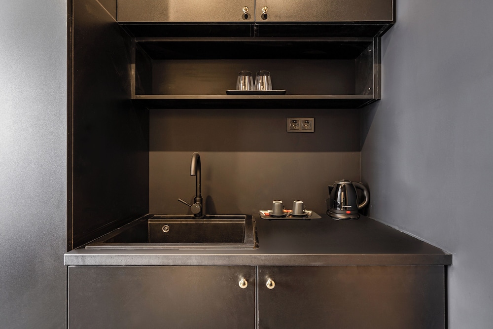 astoria boutique suites by bqa