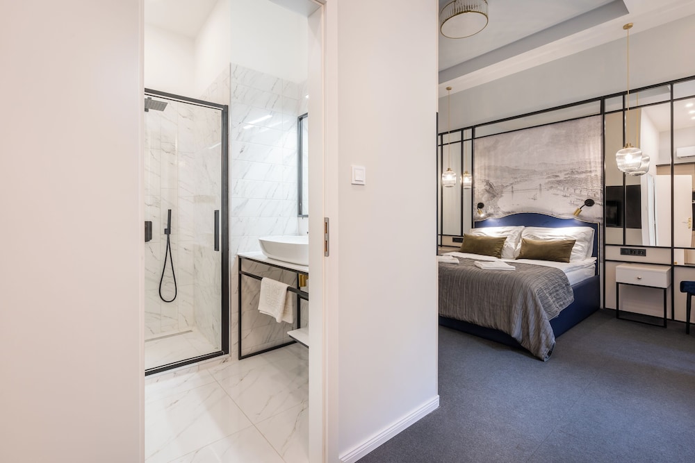 astoria boutique suites by bqa