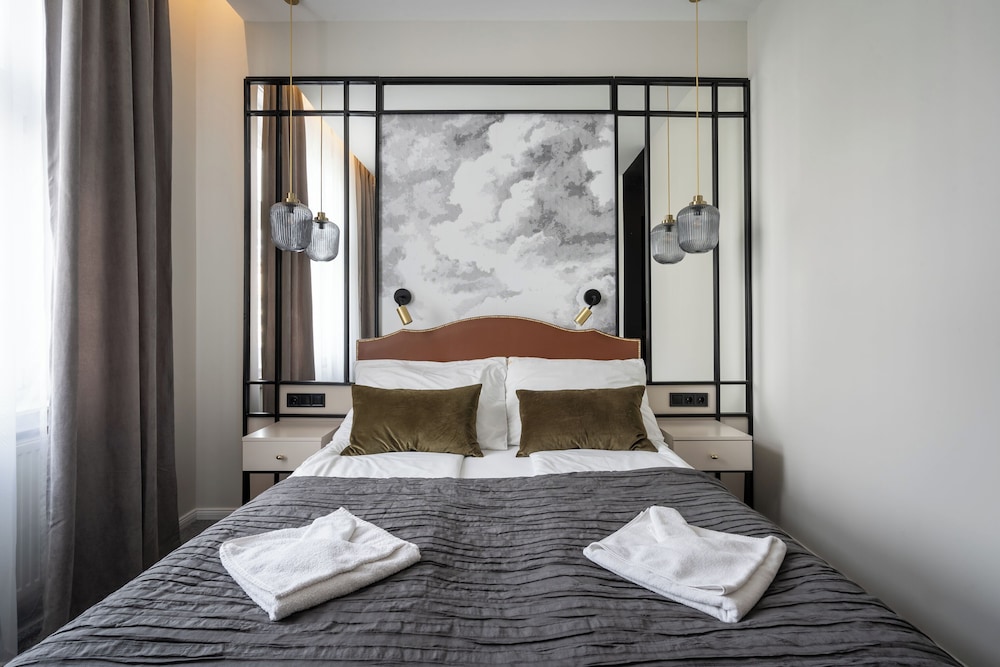astoria boutique suites by bqa