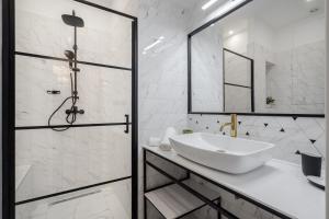 astoria boutique suites by bqa