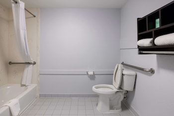 suburban studios hinesville oglethorpe