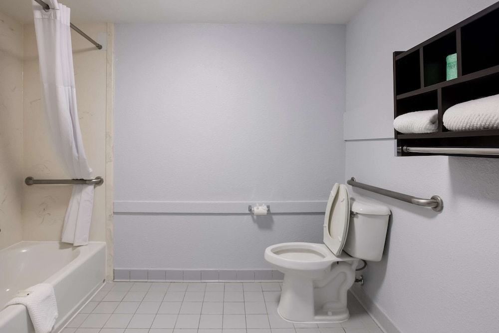suburban studios hinesville oglethorpe