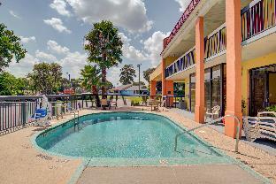 suburban studios hinesville oglethorpe