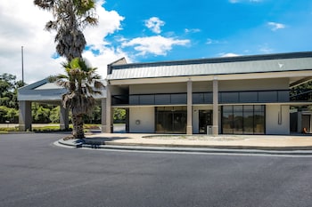 suburban studios hinesville oglethorpe