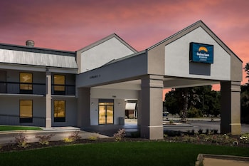 suburban studios hinesville oglethorpe