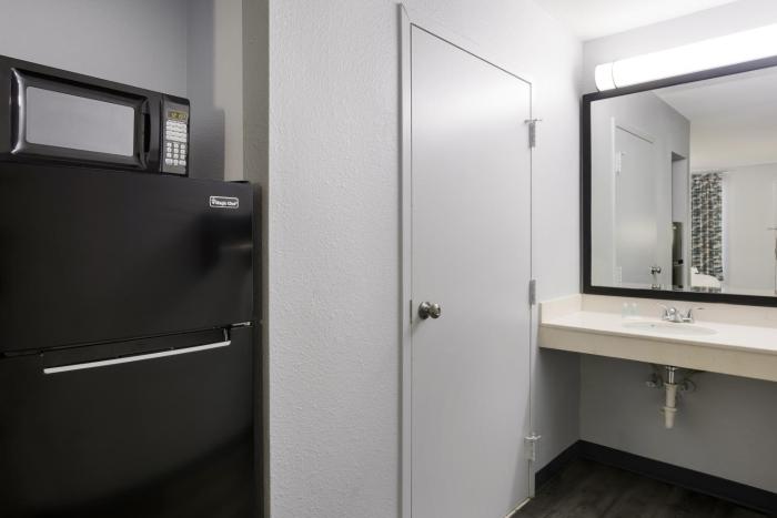 suburban studios hinesville oglethorpe