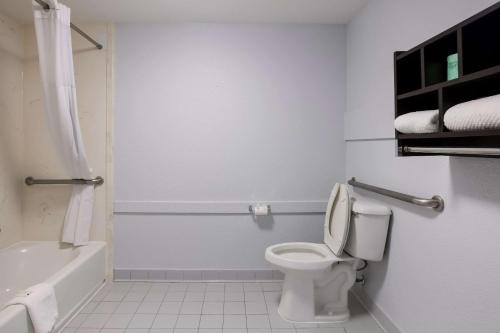 suburban studios hinesville oglethorpe