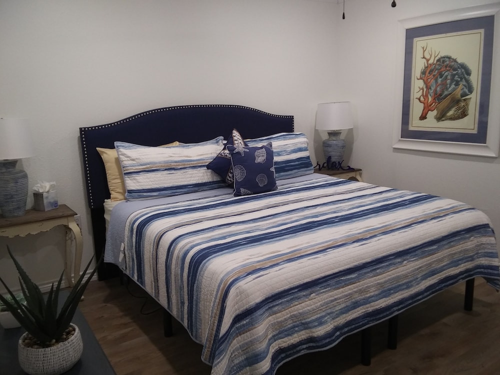 executive keys condominiums on the beach