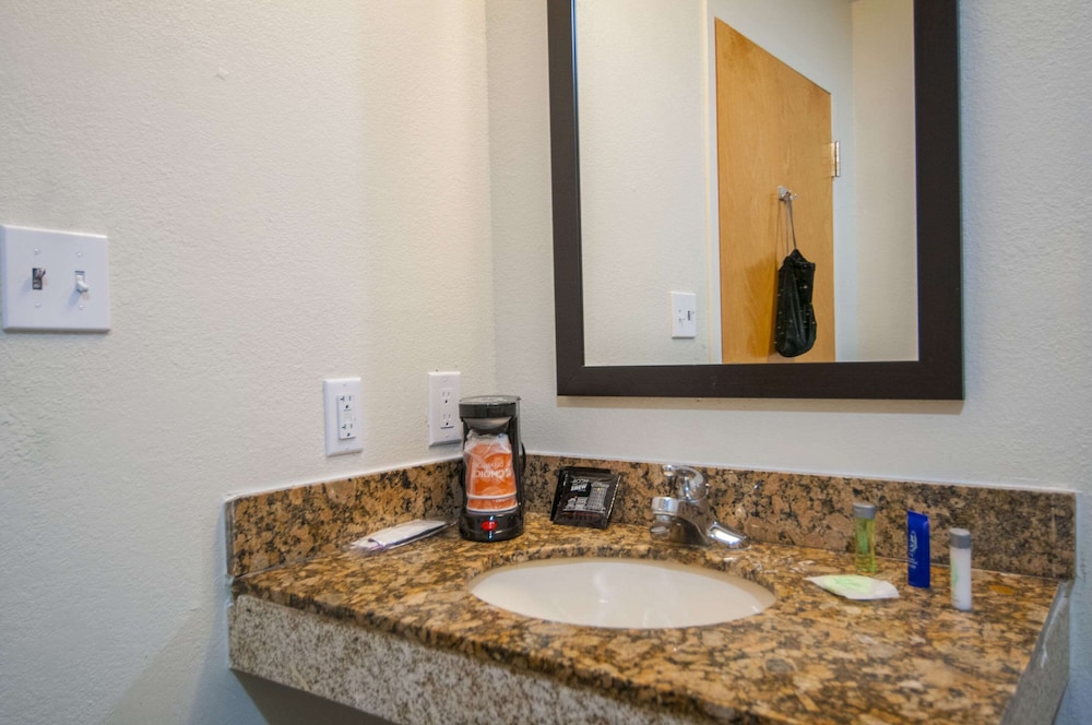 sleep inn and suites