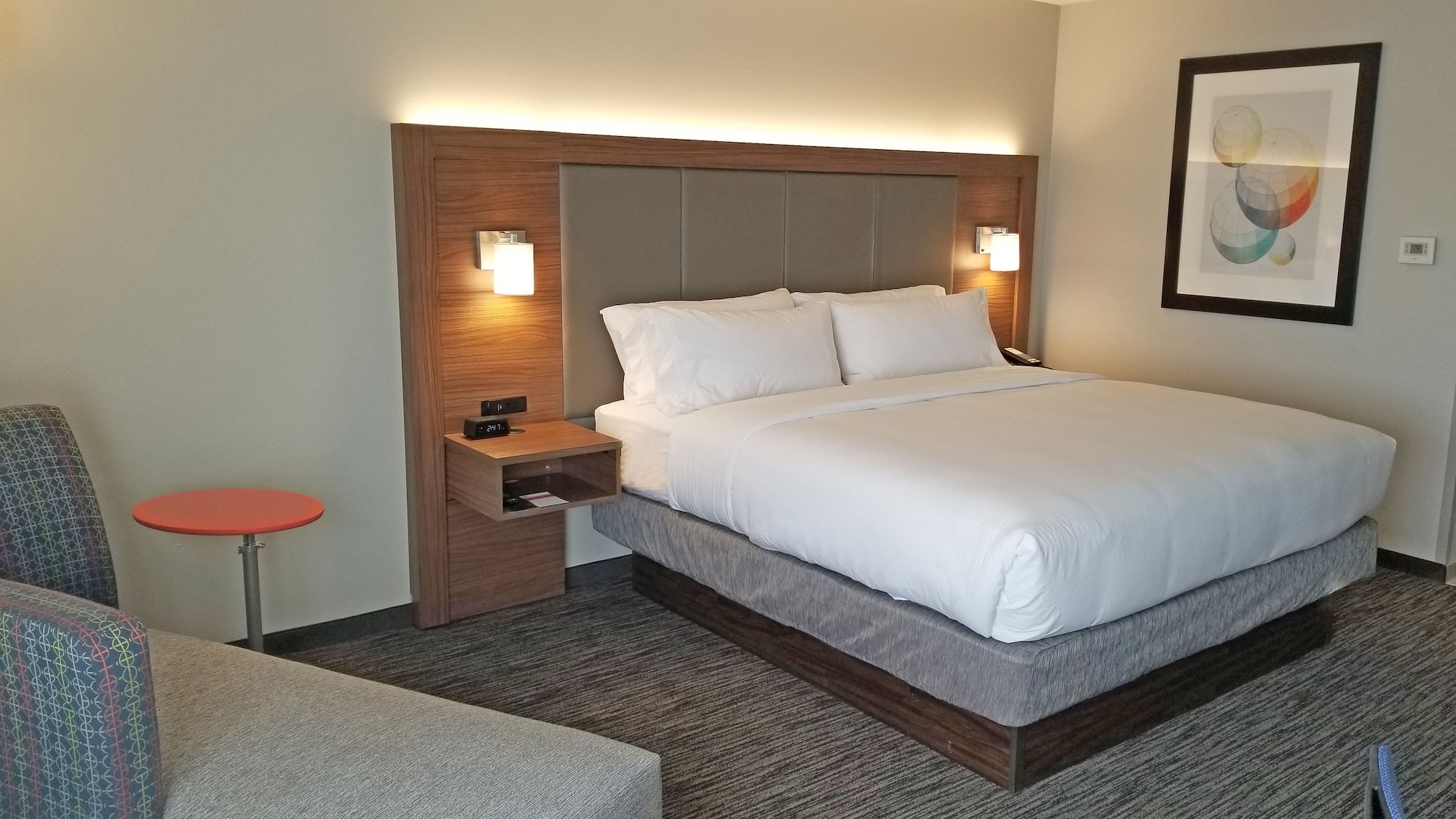 holiday inn express hotel and suites columbus by ihg