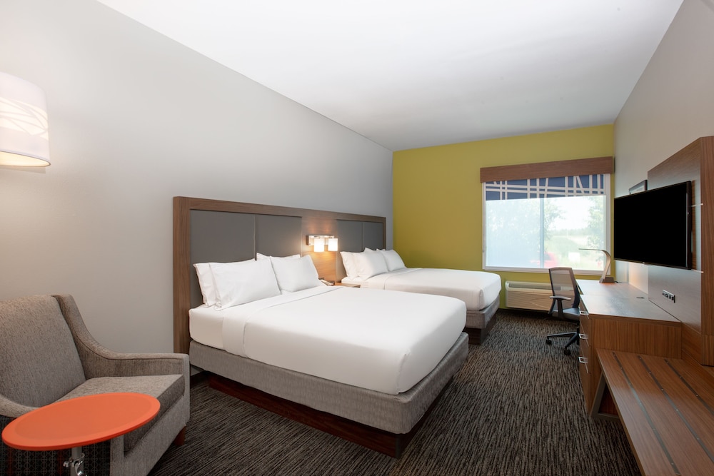 holiday inn express hotel and suites columbus by ihg