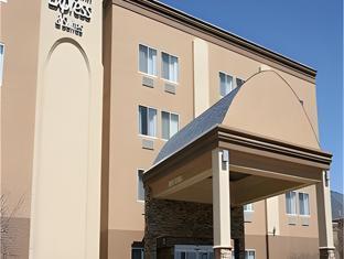 holiday inn express hotel and suites columbus by ihg