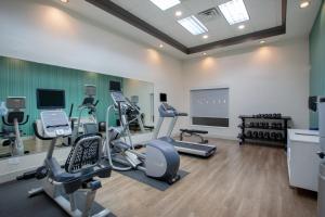 holiday inn express hotel and suites columbus by ihg