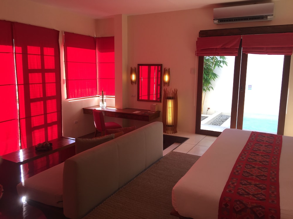 bluewater panglao beach resort