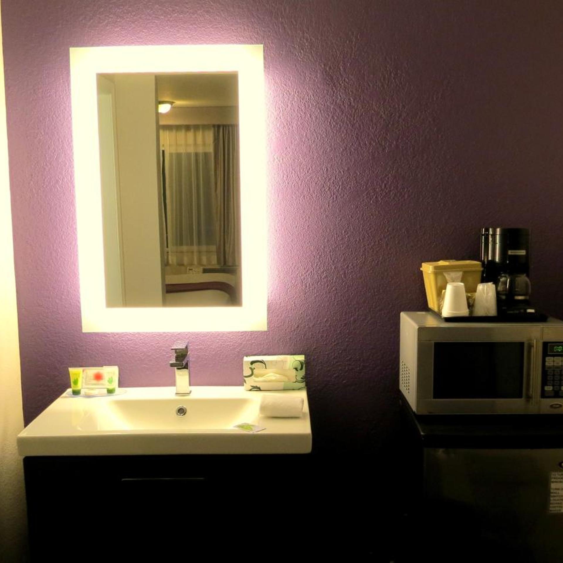 hotel iris san diego